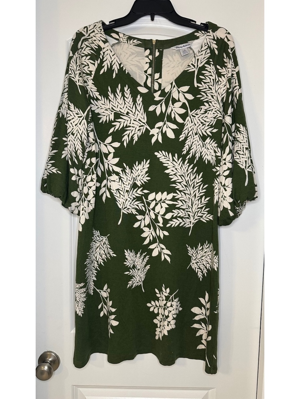Tommy Bahama Women's Green and White Leaf Print V-Neck Dress Size Large